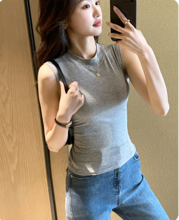 Top sin mangas con escote redondo y efecto moldeador