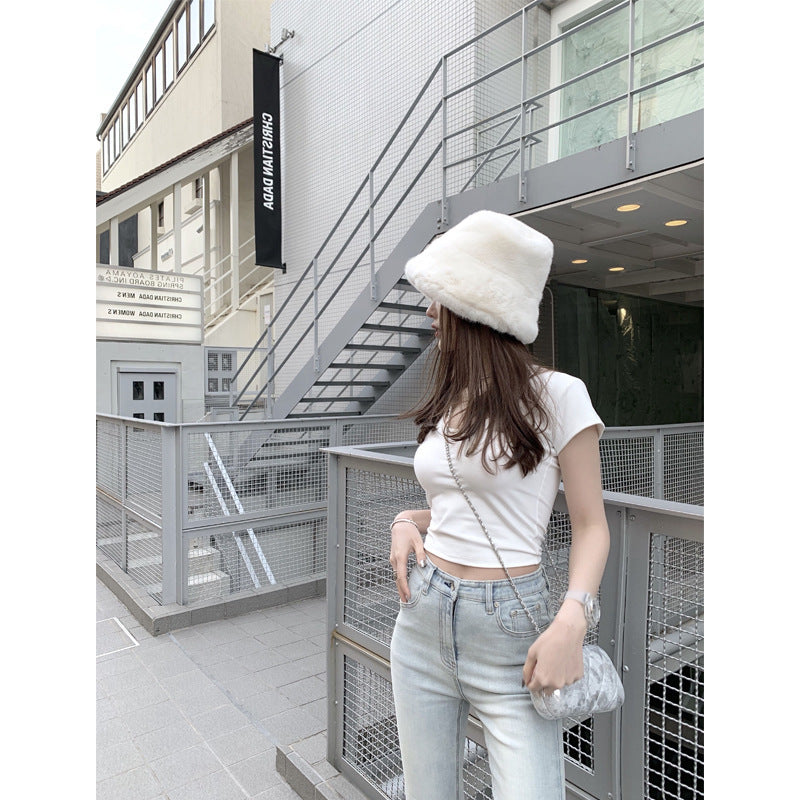 Blusa básica ajustada de manga corta