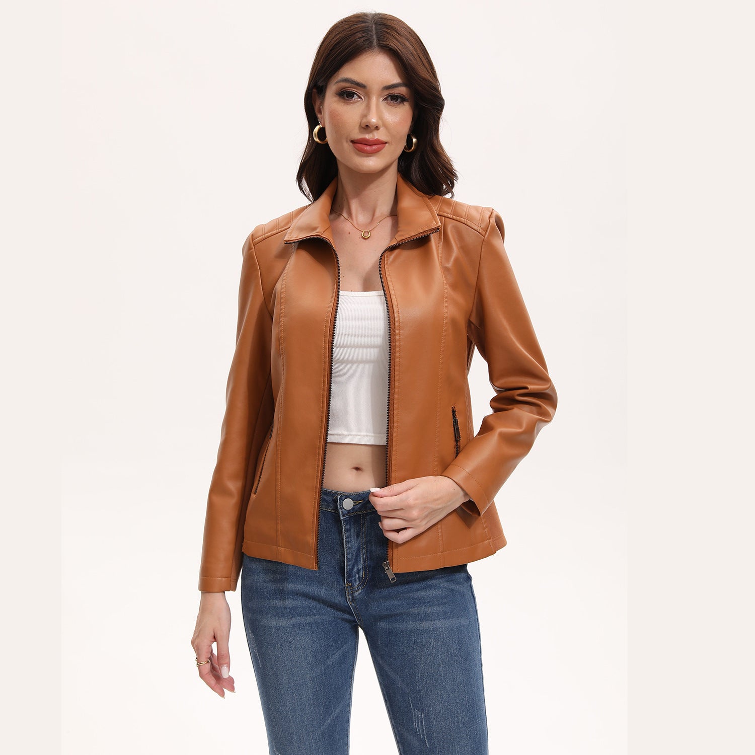 Chaqueta de Mujer en Cuero con Costuras de Punto y Corte Elástico
