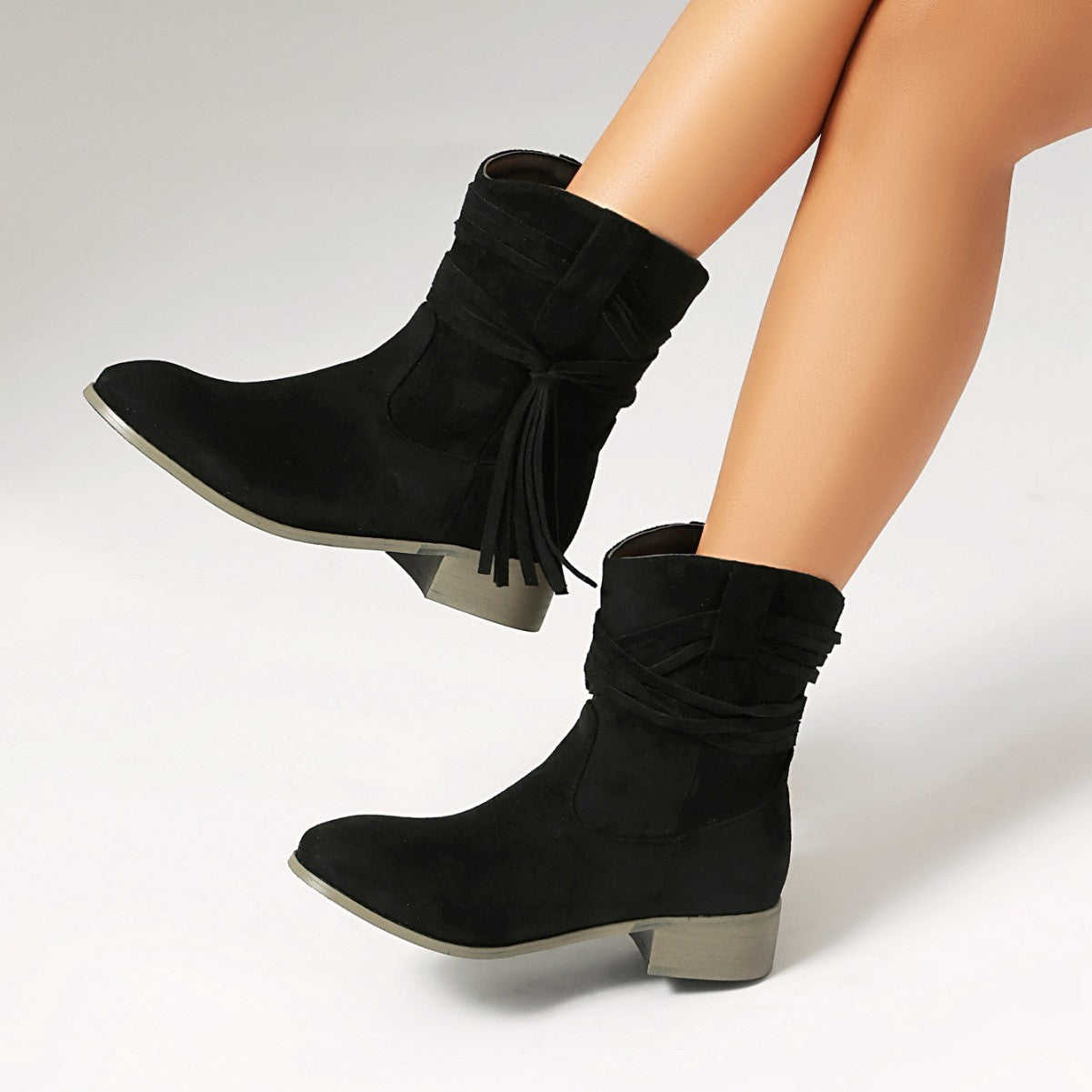 Botines Cortos de Gamuza con Flecos para Mujer – Punta Redonda
