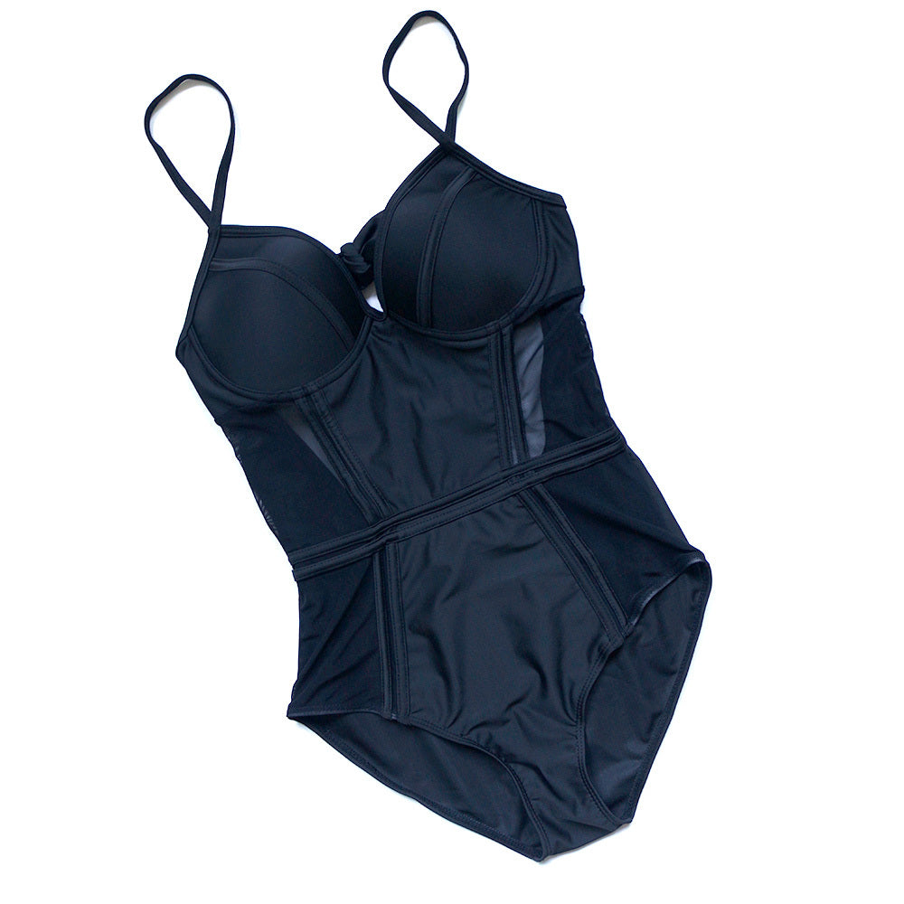 Traje de baño femenino estilo enterizo