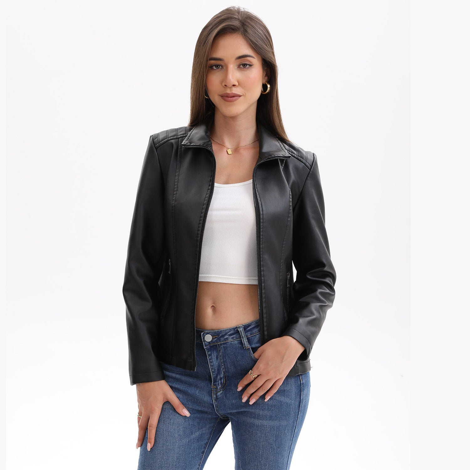 Chaqueta de Mujer en Cuero con Costuras de Punto y Corte Elástico