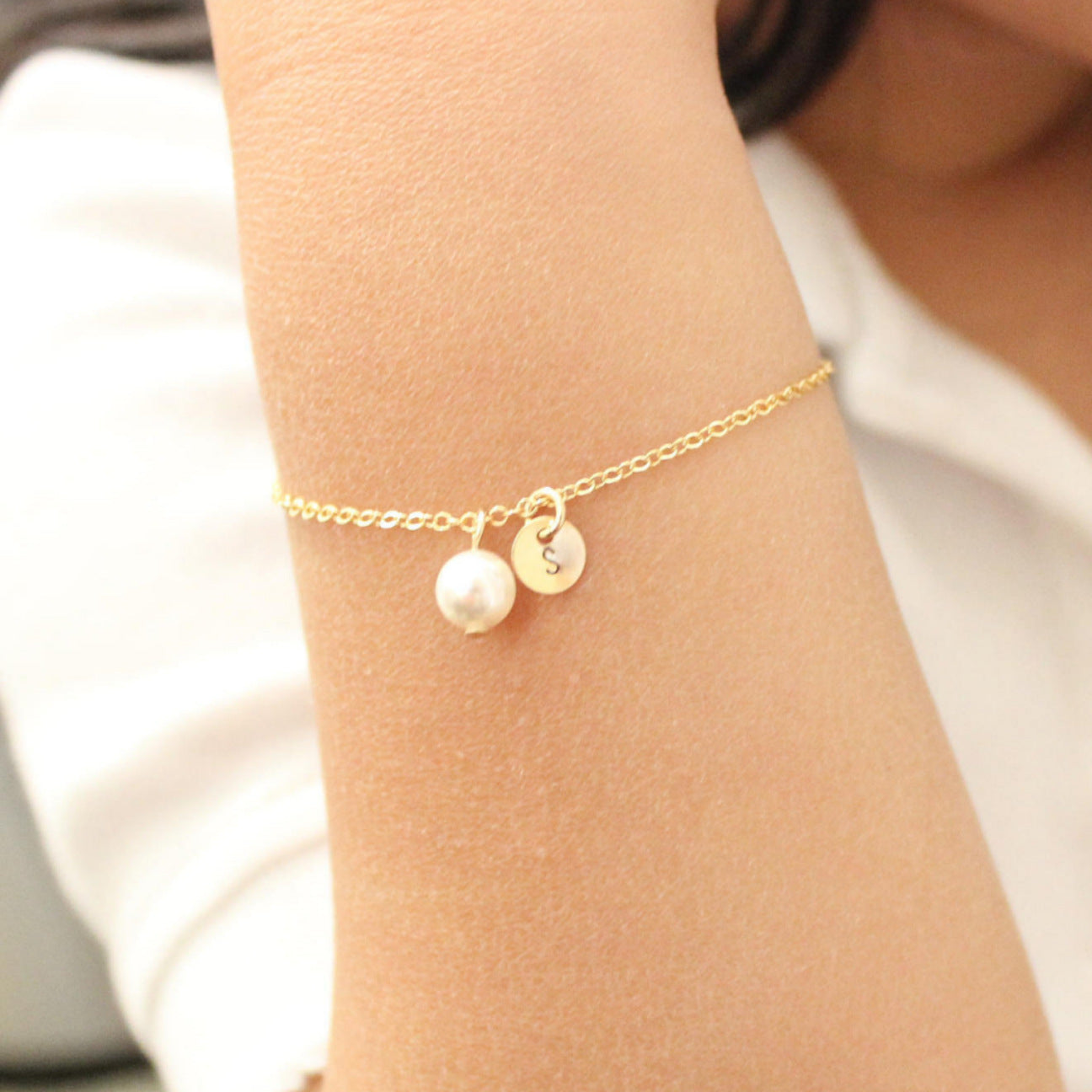 Pulsera de Moda con Letras – Joyas Exquisitas para Mujer