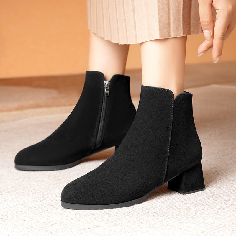 Botas para Mujer Tallas Grandes de Gamuza Frosted con Punta Puntiaguda, Cremallera Lateral y Tacón Grueso Medio