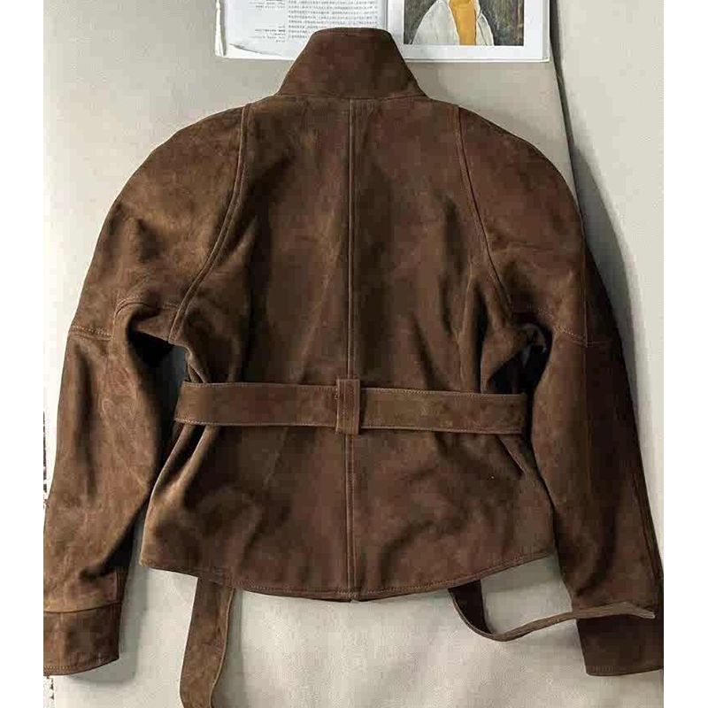 Chaqueta Corta Ajustada a la Cintura – Rompevientos Marrón
