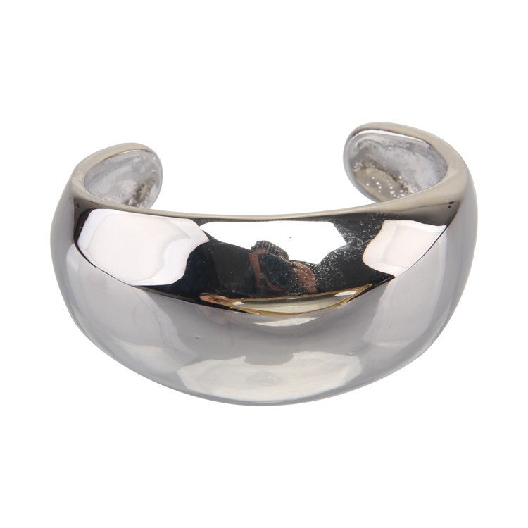 Brazalete Curvo de Acabado Pulido
