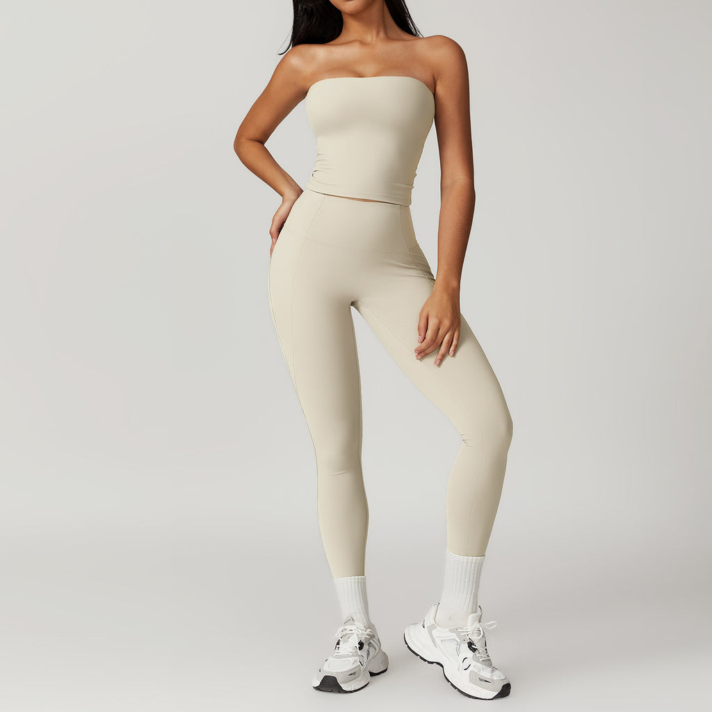 Conjunto deportivo ajustado de yoga con talle alto, efecto levantamiento de cadera y acabado cepillado en la parte trasera.