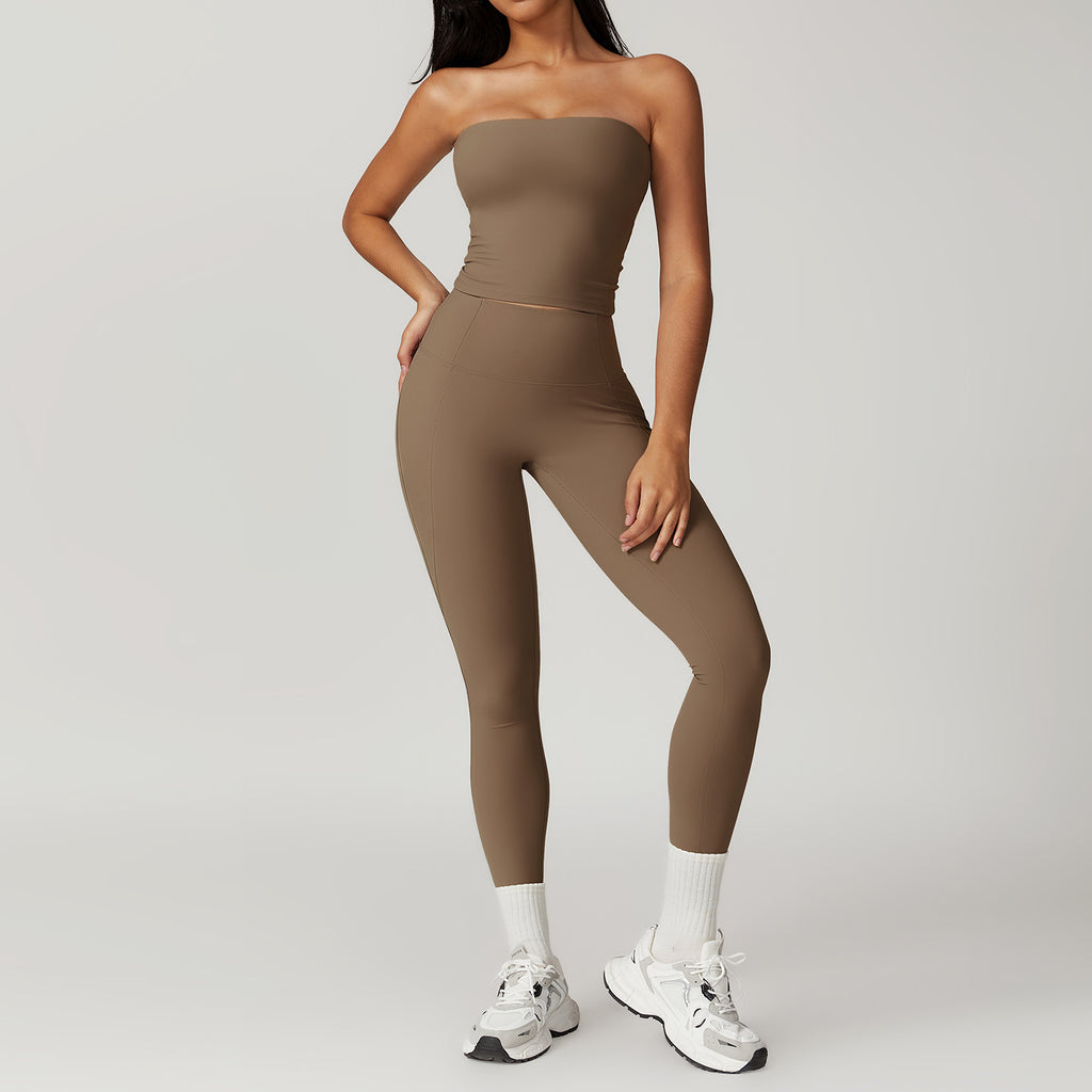Conjunto deportivo ajustado de yoga con talle alto, efecto levantamiento de cadera y acabado cepillado en la parte trasera.