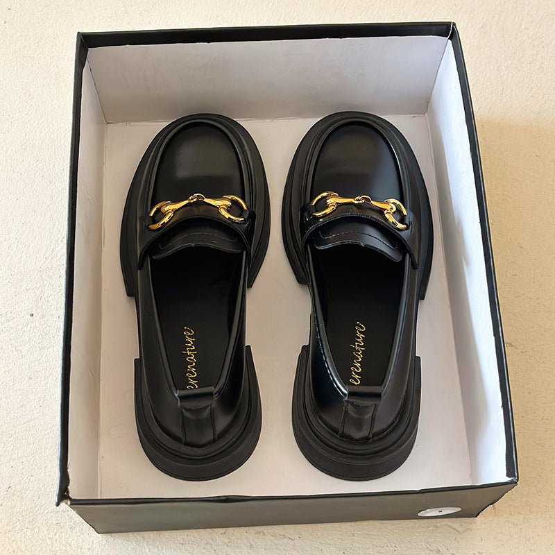 Mocasines de una sola pieza con hebilla metálica, suaves y delgados, combinables