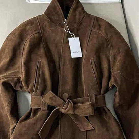 Chaqueta Corta Ajustada a la Cintura – Rompevientos Marrón