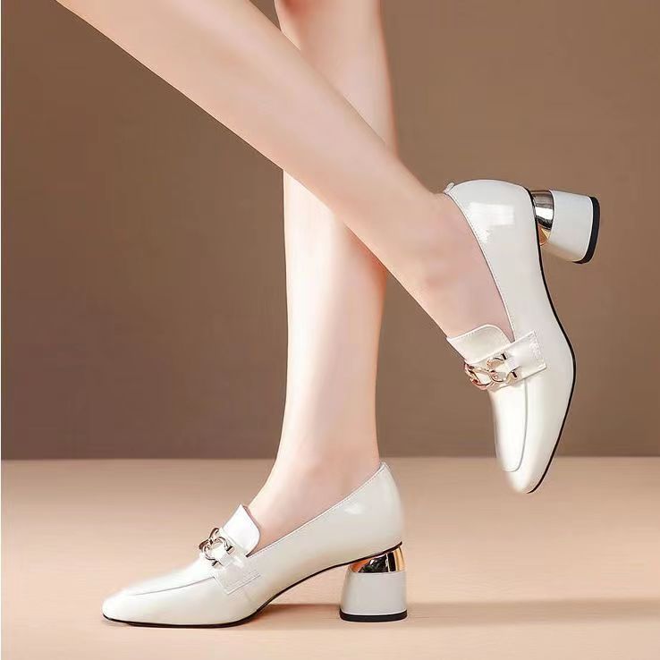 Zapatos de tacón alto para mujer en cuero suave y charol
