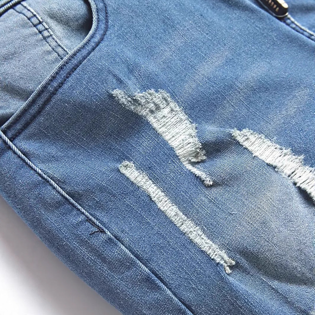 Jeans rasgados estilo urbano para hombre