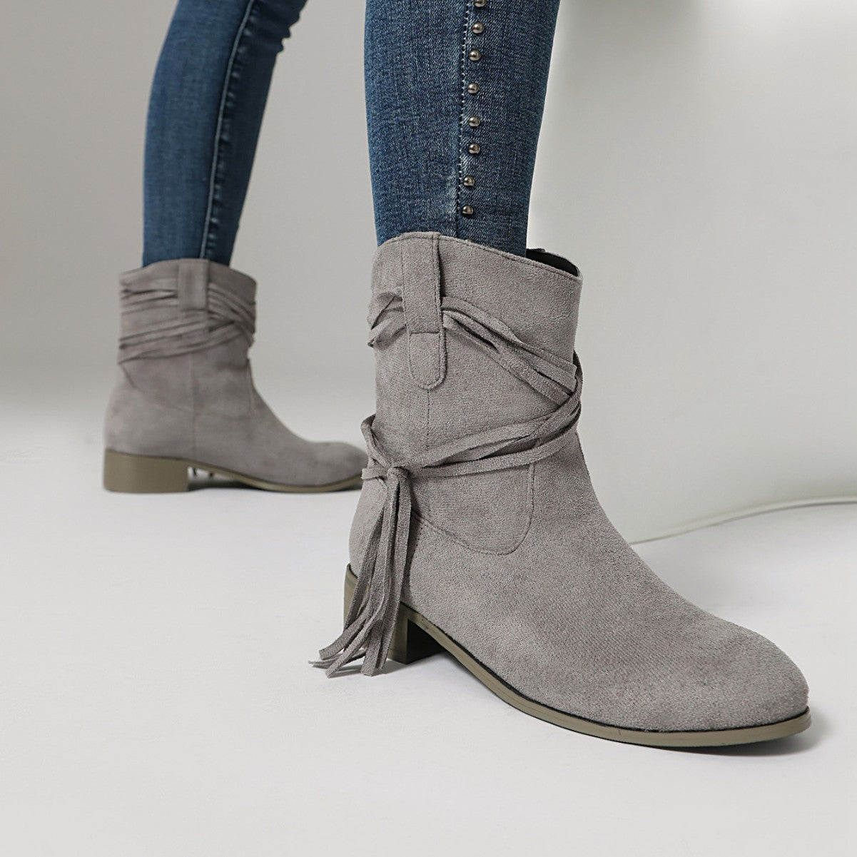 Botines Cortos de Gamuza con Flecos para Mujer – Punta Redonda